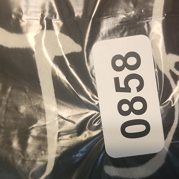 Zara sz L women skirt Black front knot face silhouette pattern - Picture 10 of 10